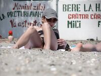 Hot Nudist Girl Topless Showing Boobs 7