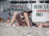 Hot Nudist Girl Topless Showing Boobs 7