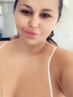 Andrea Abeli (misskirroyal)