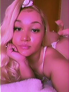 DarlaDimples (darladimples_ / Darla Dimples)