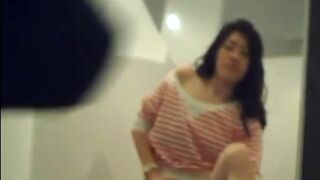 Singaporean Hidden Cam in Changing Room Amateur Asian 21