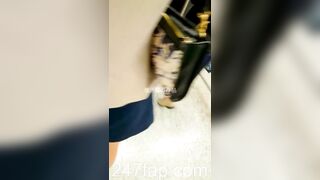 Mini Skirt Spy Voyeur with Face Young Amateur Chinese Asian Girl 82x