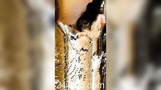 Peeping on Tits (Showing Face) Young Amateur Chinese Asian Girl in Public 205