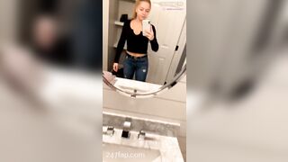 Sydney Ryckman Social Media Leaked Amateur Nude Girl Porn Video35