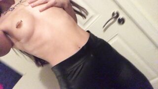 Emolyxx (Em aka emilymullzz aka Emxxo aka em.ull) OnlyFans Leaks 19 yo Ireland Babe Porn Video 415