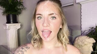 Zoeneli (Zoeneli71 aka zoenelis aka Zoe Neli) OnlyFans Leaks Submissive Gilr Next Door Porn Video 2