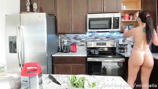 Missbella (Bella Brookz aka Miss Bella aka bellabbz) OnlyFans Leaks Former Camgirl & Erotica Content Creator Video78