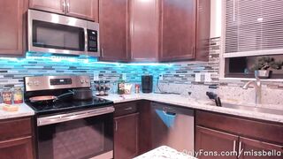 Missbella (Bella Brookz aka Miss Bella aka bellabbz) OnlyFans Leaks Former Camgirl & Erotica Content Creator Video43