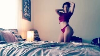 Missbella (Bella Brookz aka Miss Bella aka bellabbz) OnlyFans Leaks Former Camgirl & Erotica Content Creator Video21