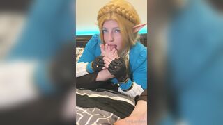 Zeldahyrule (Zelda Hyrule aka xZeldaHyrule) OnlyFans Leaks Feet Fetishy Anime Cosplay Gaming Porn Video 12