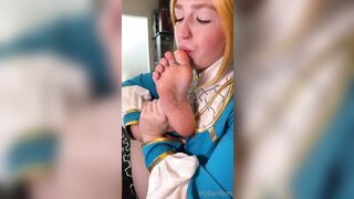 Zeldahyrule (Zelda Hyrule aka xZeldaHyrule) OnlyFans Leaks Feet Fetishy Anime Cosplay Gaming Porn Video 36