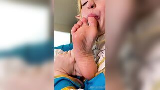Zeldahyrule (Zelda Hyrule aka xZeldaHyrule) OnlyFans Leaks Feet Fetishy Anime Cosplay Gaming Porn Video 35