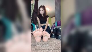 Celestialphoebe (Celestial Phoebe aka phoebeyourcelestial4 aka phoebesfeet) OnlyFans Foot Fetish Specialist 3