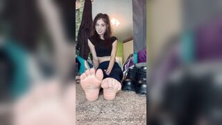 Celestialphoebe (Celestial Phoebe aka phoebeyourcelestial4 aka phoebesfeet) OnlyFans Foot Fetish Specialist 3