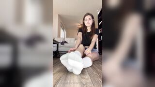 Celestialphoebe (Celestial Phoebe aka phoebeyourcelestial4 aka phoebesfeet) OnlyFans Foot Fetish Specialist 50