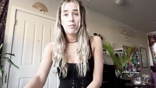 Liviniaroberts (Livinia Roberts aka liviniaxx aka urfavonlinesloot) OnlyFans Leaks Tiktoker & Mattress Actress & professional sloot105