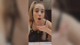 Liviniaroberts (Livinia Roberts aka liviniaxx aka urfavonlinesloot) OnlyFans Leaks Tiktoker & Mattress Actress & professional sloot41