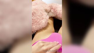 Liviniaroberts (Livinia Roberts aka liviniaxx aka urfavonlinesloot) OnlyFans Leaks Tiktoker & Mattress Actress & professional sloot58