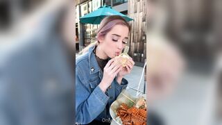 Liviniaroberts (Livinia Roberts aka liviniaxx aka urfavonlinesloot) OnlyFans Leaks Tiktoker & Mattress Actress & professional sloot19