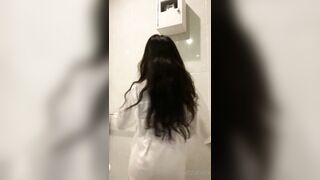 Erzabelx (Erzbel aka erzabel) OnlyFans Leaks Island All Natural Petite Girl from Colombia Porn Video 16