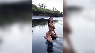 Erzabelx (Erzbel aka erzabel) OnlyFans Leaks Island All Natural Petite Girl from Colombia Porn Video 11