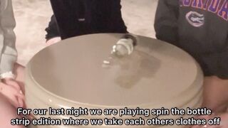 Avaxreyyes (Ava Reyes aka ARwaifuu) OnlyFans Leaks Florida Hooters Girl by day & your favorite E-Girl by night Porn 1