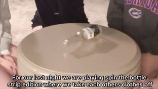 Avaxreyyes (Ava Reyes aka ARwaifuu) OnlyFans Leaks Florida Hooters Girl by day & your favorite E-Girl by night Porn 1