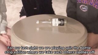 Avaxreyyes (Ava Reyes aka ARwaifuu) OnlyFans Leaks Florida Hooters Girl by day & your favorite E-Girl by night Porn 1