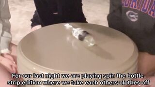 Avaxreyyes (Ava Reyes aka ARwaifuu) OnlyFans Leaks Florida Hooters Girl by day & your favorite E-Girl by night Porn 1