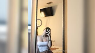 Avaxreyyes (Ava Reyes aka ARwaifuu) OnlyFans Leaks Florida Hooters Girl by day & your favorite E-Girl by night Porn 6