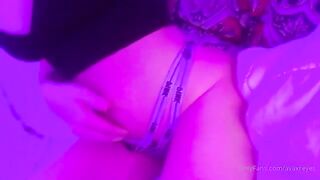 Avaxreyyes (Ava Reyes aka ARwaifuu) OnlyFans Leaks Florida Hooters Girl by day & your favorite E-Girl by night Porn 5