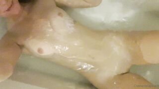 Cremedelapeach (Cream Dela Peach aka Cr3medelapeach) P3aches_n_cream 19 yo Single College Student Porn 136