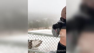 Cremedelapeach (Cream Dela Peach aka Cr3medelapeach) P3aches_n_cream 19 yo Single College Student Porn 13