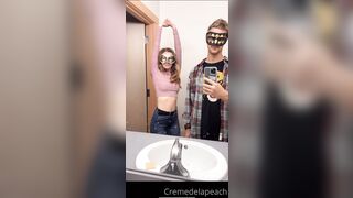 Cremedelapeach (Cream Dela Peach aka Cr3medelapeach) P3aches_n_cream 19 yo Single College Student Porn 2