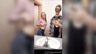 Cremedelapeach (Cream Dela Peach aka Cr3medelapeach) P3aches_n_cream 19 yo Single College Student Porn 2