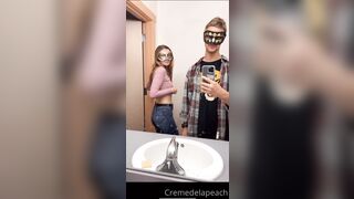 Cremedelapeach (Cream Dela Peach aka Cr3medelapeach) P3aches_n_cream 19 yo Single College Student Porn 2