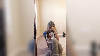 Cremedelapeach (Cream Dela Peach aka Cr3medelapeach) P3aches_n_cream 19 yo Single College Student Porn 96