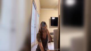 Cremedelapeach (Cream Dela Peach aka Cr3medelapeach) P3aches_n_cream 19 yo Single College Student Porn 95