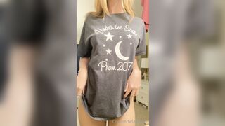 Cremedelapeach (Cream Dela Peach aka Cr3medelapeach) P3aches_n_cream 19 yo Single College Student Porn 22