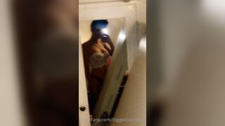 Biggestsecretxo (Nia aka Niaseabornxox aka shanseaborn) OnlyFans Leaks Horny Cam Girl Porn Video 5