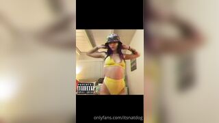 Itsnatdog (natbabyrain aka its.natdog aka nataliebabyrain) OnlyFans Leaks Horny Street Girl Porn Video 190