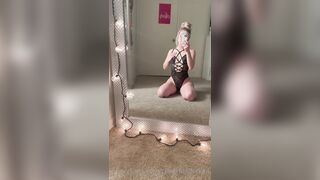 Cheerleaderkait (Cheerleader Kait aka cheerluvkaitlyn) OnlyFans Leaks Slutty College cheerleader and fitness model 228