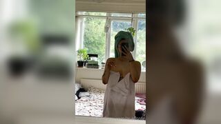 Madsofc (Madeleine Banks aka maddybanks) OnlyFans Leaks 19 yo Petite Sexy Little Brunette with Prettiest Feet Porn 73