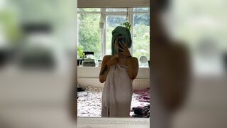 Madsofc (Madeleine Banks aka maddybanks) OnlyFans Leaks 19 yo Petite Sexy Little Brunette with Prettiest Feet Porn 73