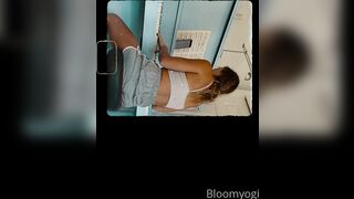 Bloomyogi (Emma Bloom aka Bloomyogi aka bloomyogi1) OnlyFans Leaks oftravelcouple Nature lover Porn 32