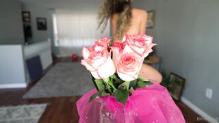 Bloomyogi (Emma Bloom aka Bloomyogi aka bloomyogi1) OnlyFans Leaks oftravelcouple Nature lover Porn 52