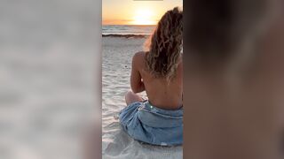 Bloomyogi (Emma Bloom aka Bloomyogi aka bloomyogi1) OnlyFans Leaks oftravelcouple Nature lover Porn 50
