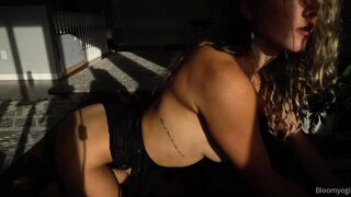 Bloomyogi (Emma Bloom aka Bloomyogi aka bloomyogi1) OnlyFans Leaks oftravelcouple Nature lover Porn 51