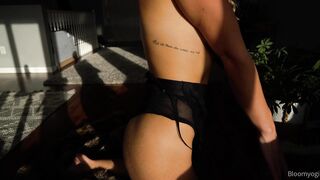 Bloomyogi (Emma Bloom aka Bloomyogi aka bloomyogi1) OnlyFans Leaks oftravelcouple Nature lover Porn 51