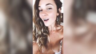 Bloomyogi (Emma Bloom aka Bloomyogi aka bloomyogi1) OnlyFans Leaks oftravelcouple Nature lover Porn 82